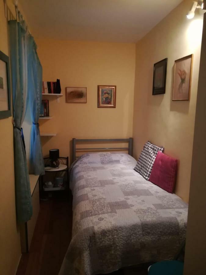 Single Rooms In The Heart Of สปลิท ภายนอก รูปภาพ